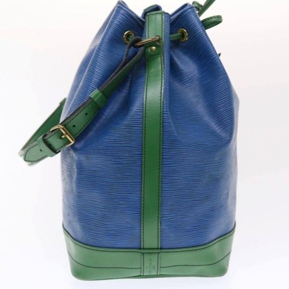 LOUIS VUITTON Epi Tricolor Shoulder Bag - Picture 4 of 14